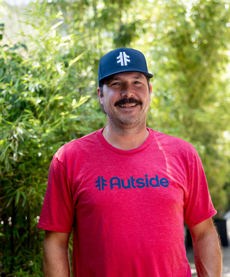 Load image into Gallery viewer, Autside Logo Tee - Heather Red / Navy
